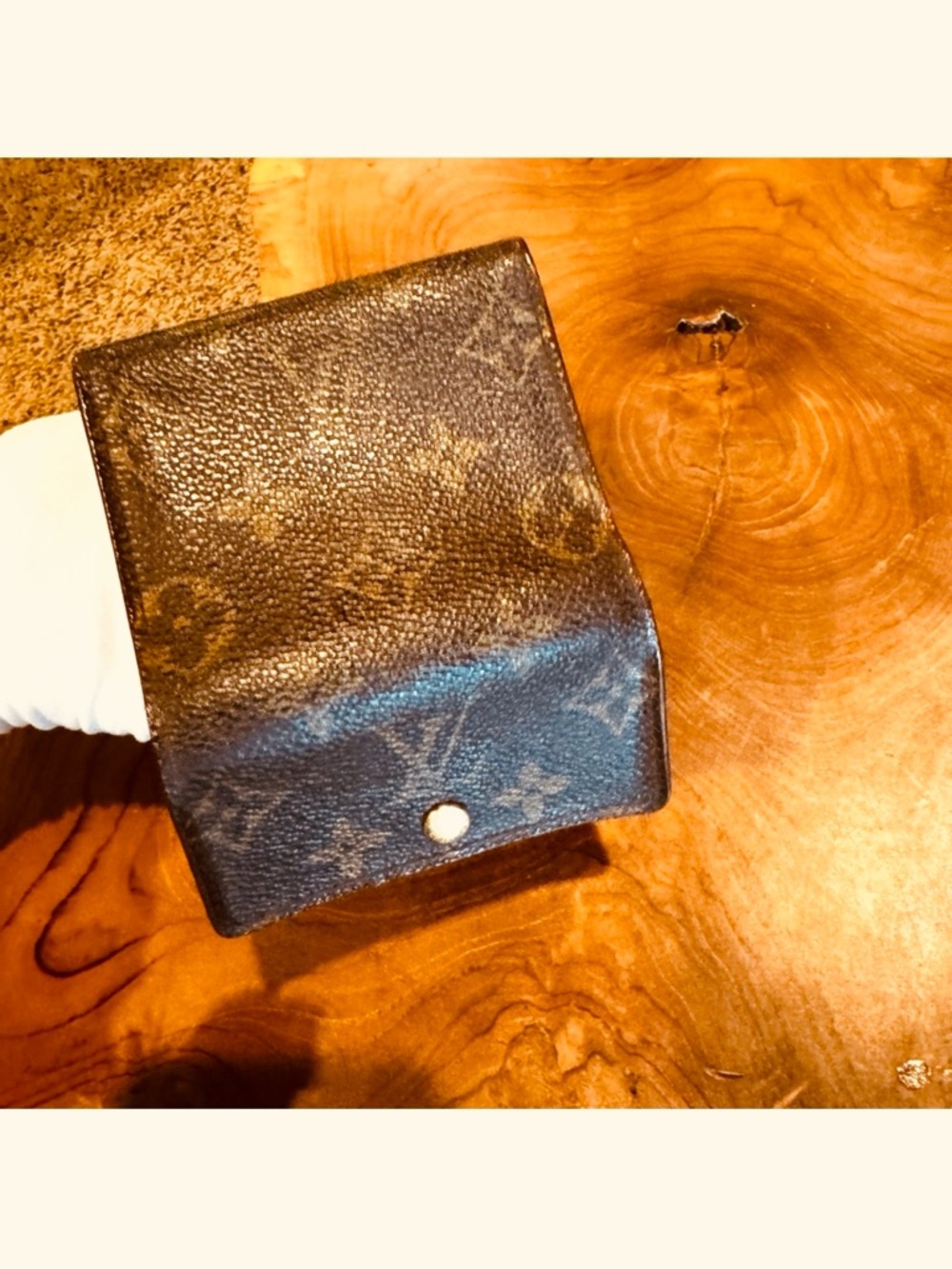 Louis Vuitton Monogram Porte
Monnaie Plat Coin Purse Wallet
Brown/vintage 2001 - Picture 9 of 14